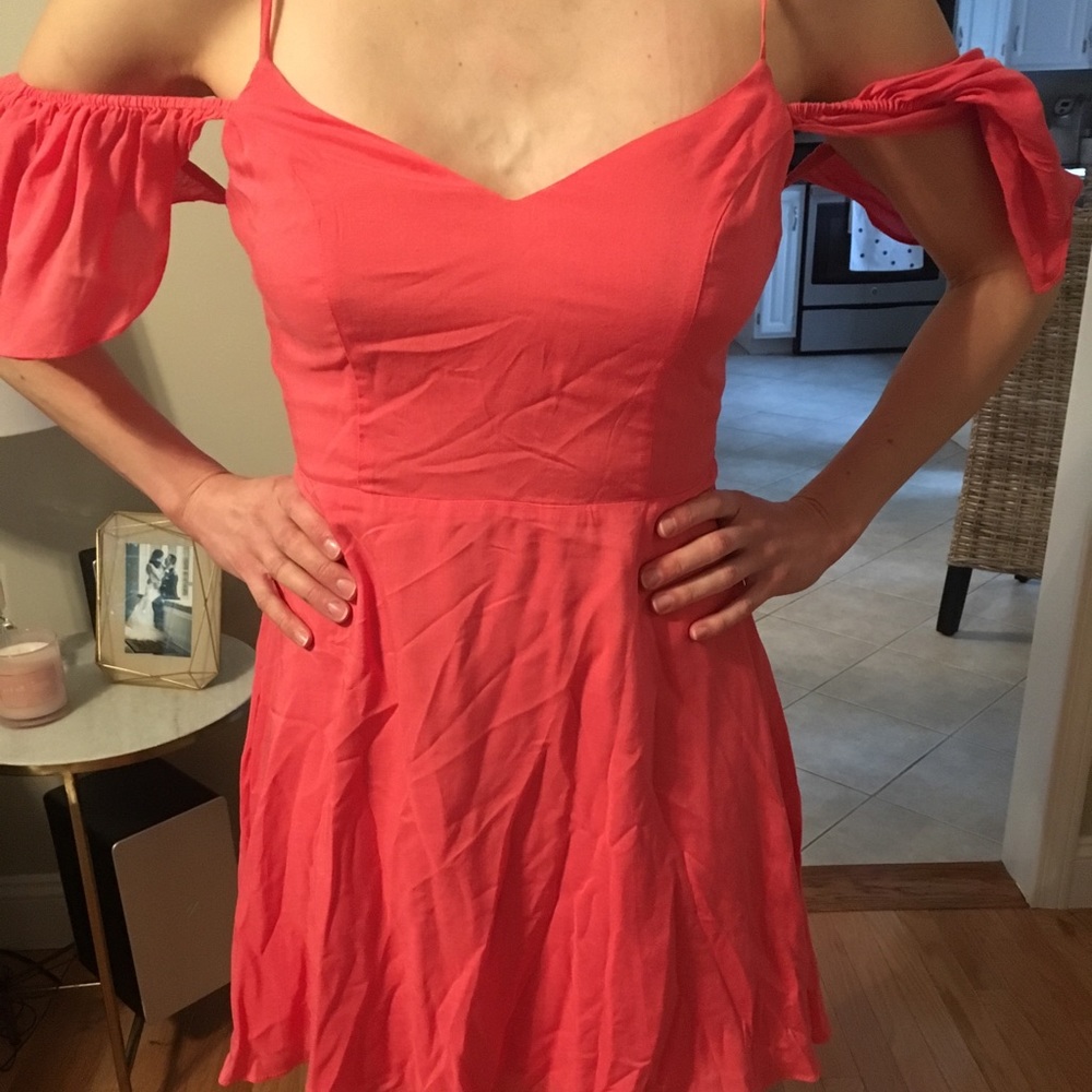 NEW NEVER WORN pink lulus dress